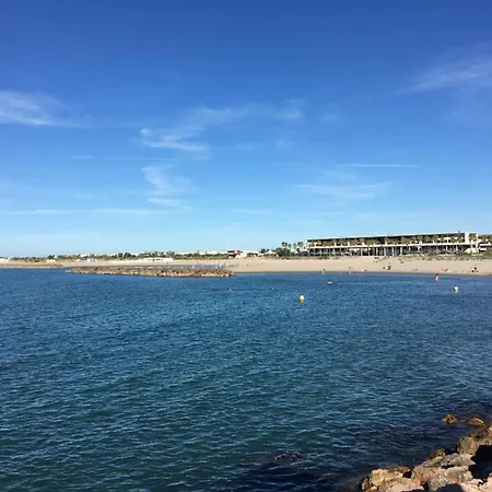 Climatise A Avec Parking Prive, Proche Plages Et Commodites - Fr-1-338-570 Apartment Sete
