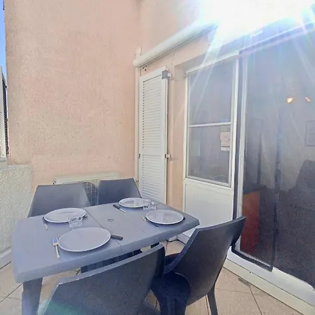 Climatise A Avec Parking Prive, Proche Plages Et Commodites - Fr-1-338-570 Apartment *